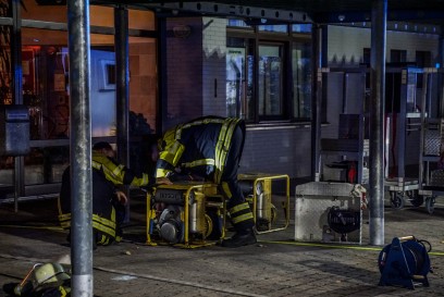 Gauefelden-Oeschelbronn: Mehrere Raeume einer Schule stehen unter Wasser 