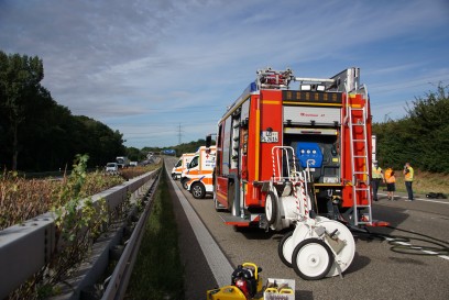 Freiberg a.N.: Schwerer Unfall mit 3 beteiligten LKW - ein Fahrer verletzt