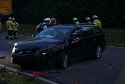 Nuertingen: Frontalzusammenstoss mit mehreren verletzten auf der B297