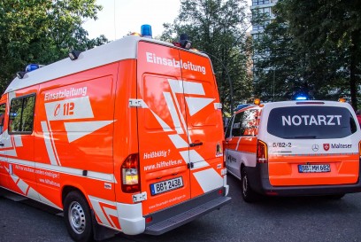 Sindelfingen: Rauchentwicklung fuehrt zu Feuerwehreinsatz in Mehrfamilienhaus