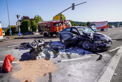 Backnang-Waldrems: Toedlicher Unfall - Motorrad faehrt in Pkw 