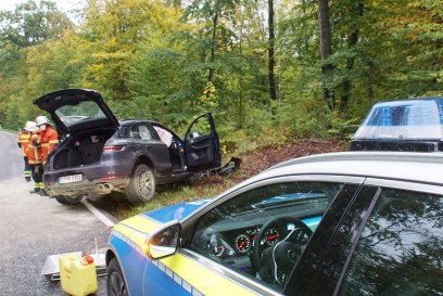 Zaisersweier: schwerer Verkehrsunfall im Begegnungsverkehr - eine Person schwer und eine Person Leicht Verletzt