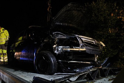 Neuenbuerg: Unfall zwischen Dobel und Neuenbuerg