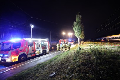 Esslingen: Zugevakuierung auf freier Strecke nach Oberleitungsschaden