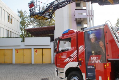 Pforzheim: Berufsfeuerwehr Pforzheim nimmt neue Drehleiter in den Dienst