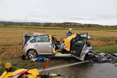 Ditzingen: Frontalzusammenstoss auf der L 1137 