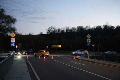 Uhingen: Mercedes kollidiert mit Toyota - Eine verletzte Person