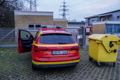 Weinstadt-Endersbach: Arbeiter stuerzt mehrere Meter tief in Becken der Klaeranlage