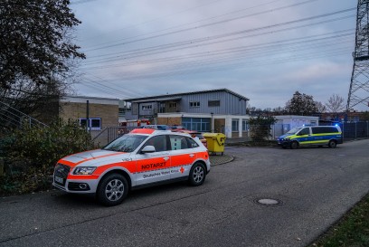 Weinstadt-Endersbach: Arbeiter stuerzt mehrere Meter tief in Becken der Klaeranlage