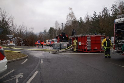 Boeblingen: Brand im Restmuellheizkraftwerk - Feuerwehr im Grosseinsatz