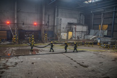 Boeblingen: Auch nach 24 Stunden ist das Feuer im Restmuellheizkraftwerk noch nicht geloescht