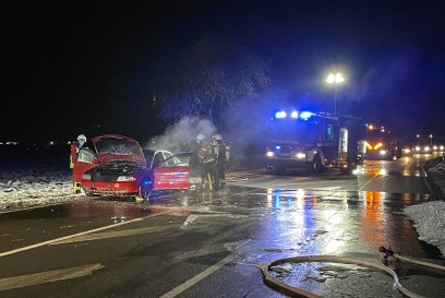 Munderkingen: Pkw brennt vollstaendig aus