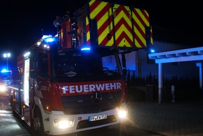 Pforzheim: Wohnungsbrand fuehrt zu einem Feuerwehr Einsatz - drei Personen verletzt