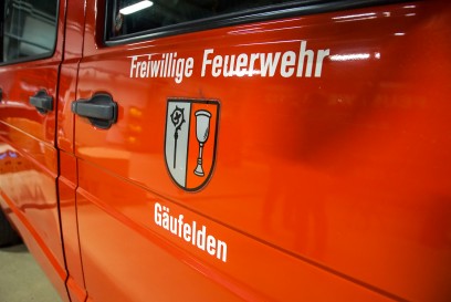 Gaeufelden: Die Feuerwehr spendet ein Feuerwehrfahrzeug fuer das Erbebengebiet in Kroatien