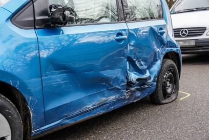 Nuertingen: Frontalzusammenstoss fordert mehrere Verletzte