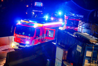 Stuttgart-Bad Cannstatt: Containerbrand auf S21 Gelaende