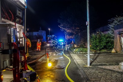 Gaeufelden-Oeschelbronn: Zwei Bewohner nach Kellerbrand im Krankenhaus