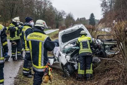 Renningen: Schwerer Unfall beim Ueberholen - mehrere Verletzte