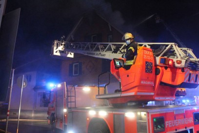 Moehringen: Dachstuhlbrand in der Filderbahnstrasse