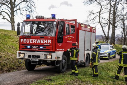 Schorndorf: Mehrere Baeume blockieren Strasse