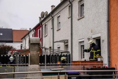 Goeppingen: Kuechenbrand fordert die Feuerwehr