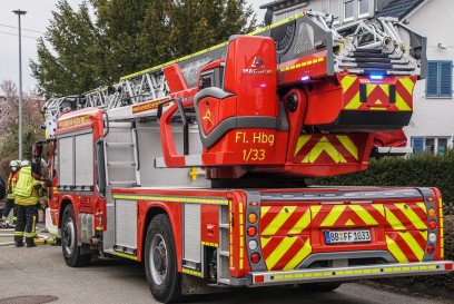 Herrenberg-Gueltstein: Kellerbrand in Wohnhaus -starke Rauchentwicklung