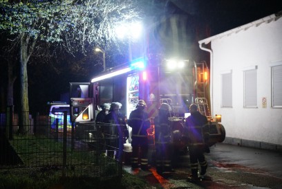 Goeppingen: Huette auf Kindergartenspielplatz in Flammen