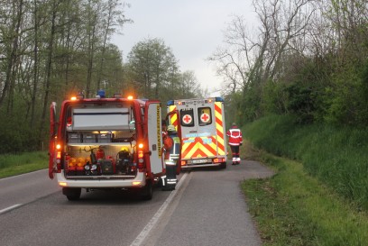 Steinheim-Kleinbottwar: Vollbrand einer Gartenhuette