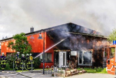 Schorndorf-Oberberken: Kindergarten von SOS Kinderdorf in Vollbrand 