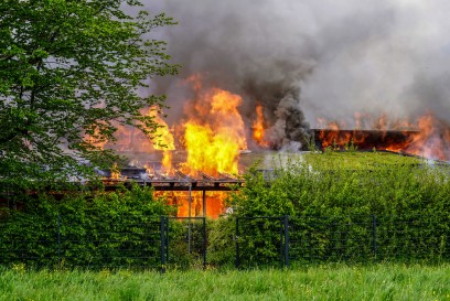 Schorndorf-Oberberken: Kindergarten von SOS Kinderdorf in Vollbrand 
