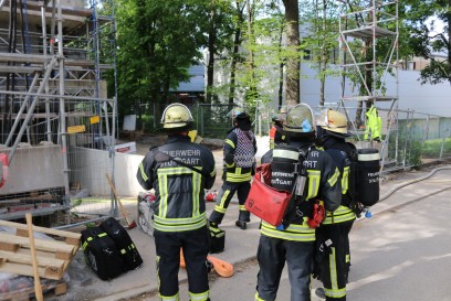 Stuttgart-Ost: Brand in Tiefgarage 