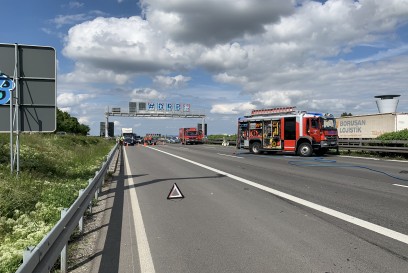Moeglingen: Schwerer Verkehrsunfall auf der A81 - 2 Verletzte
