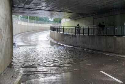 Wendlingen: Unwetterzelle zieht ueber den Ort – Feuerwehr im Dauereinsatz