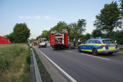 Moeglingen: Frontalzusammenstoss fordert eine Toten und 3 Schwerverletzte