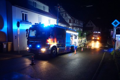 Weinstadt: Stromleitung reisst ab- vier Haeuser voruebergehend ohne Strom