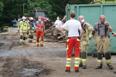 Remchingen: Leblose Person auf einem Bauernhof geborgen
