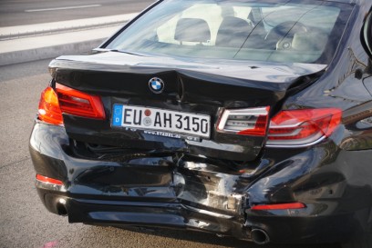 Esslingen: Auffahrunfall auf der Vogelsangbruecke