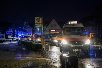 Aichtal: Stadtteile von Superzelle getroffen - Pflegeheim muss evakuiert werden - Tiefgaragen und Haeuser mit Wasser gefuellt