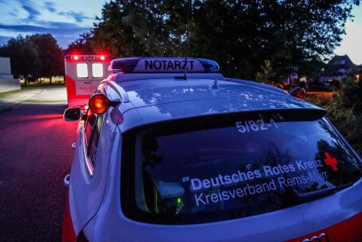 Schorndorf: Frau rutscht in hochwasserfuehrende Rems - Augenzeugen koennen sie retten