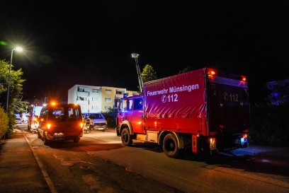Muensingen: Wohnungsbrand in Mehrfamilienhaus - Bewohner evakuiert