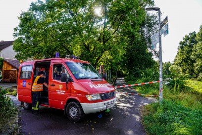 Pluederhausen: mehrere Sturmschaeden im Ort 