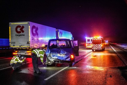 A8/ Denkendorf: Unfall mit rund 25.000 Euro Sachschaden