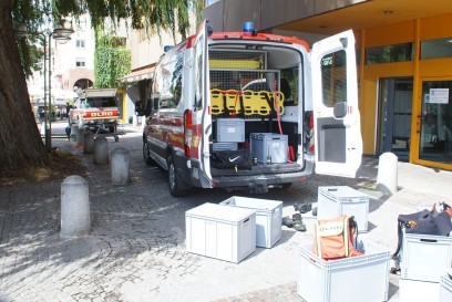 Pforzheim: Person springt ins Wasser - Grosse Rettungsaktion mit Feuerwehr und DLRG