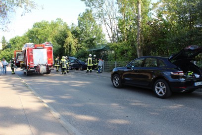 Oberstenfeld: PKW kracht in Bushaltestelle