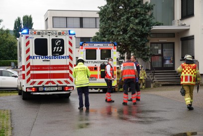 Esslingen-Mettingen: Verpuffung beim Umfuellen von Salpetersaeure - Zwei Verletzte