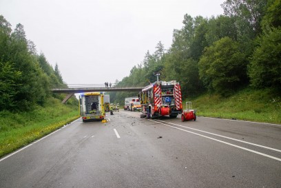 Boeblingen: Vollsperrung der B464 nach Unfall