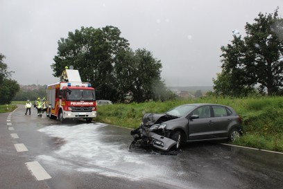 Eberdingen_Hochdorf: Schwerer Verkehrsunfall mit mehreren Verletzten