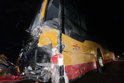 Hohenwettersbach: Toedlicher Verkehrsunfall BMW contra Linienbus 