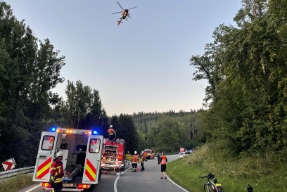 Muehlhausen: Schwerer Verkehrsunfall auf der L 572