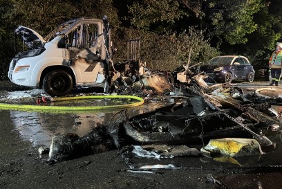 Korntal Muenchingen: Zeugen nach Wohnmobilbrand gesucht